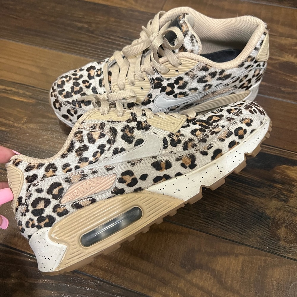 Nike sneakers Leopard Print size 8